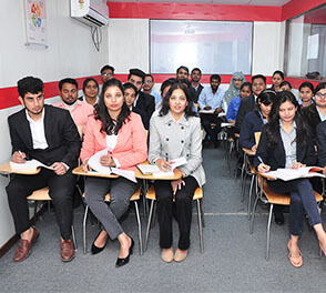 finance diploma in delhi